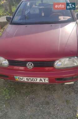 Хетчбек Volkswagen Golf 1993 в 