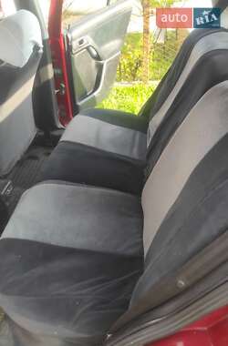 Хетчбек Volkswagen Golf 1993 в 