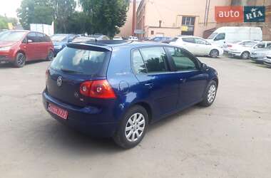 Хэтчбек Volkswagen Golf 2007 в 