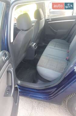 Хэтчбек Volkswagen Golf 2007 в 