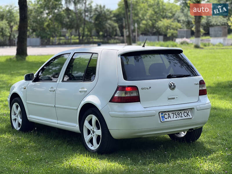 Хэтчбек Volkswagen Golf 2000 в Хмельницком
