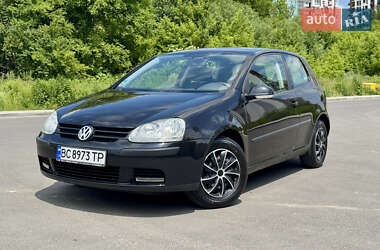 Хэтчбек Volkswagen Golf 2005 в Львове