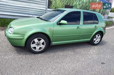 Хэтчбек Volkswagen Golf 1998 в 