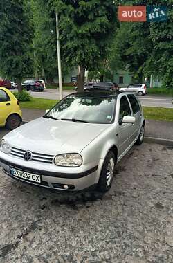 Хэтчбек Volkswagen Golf 2001 в Хмельницком