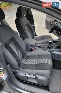 Хетчбек Volkswagen Golf 2008 в 