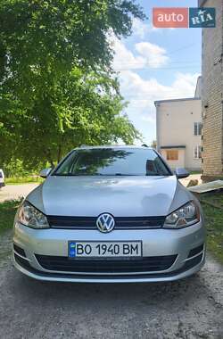 Універсал Volkswagen Golf 2015 в Тернополі