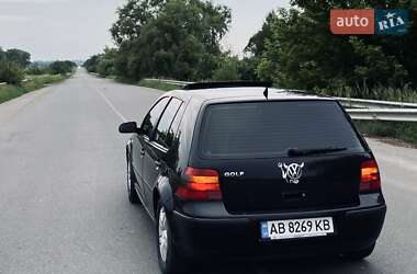 Хетчбек Volkswagen Golf 2002 в Хмільнику