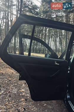 Хетчбек Volkswagen Golf 2002 в 