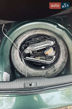 Хетчбек Volkswagen Golf 2002 в 