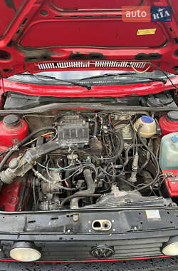 Хэтчбек Volkswagen Golf 1992 в 