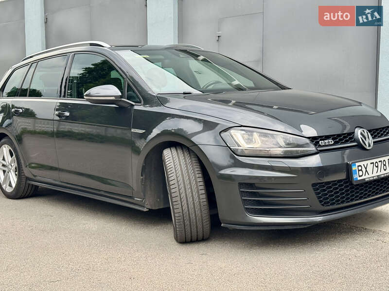 Универсал Volkswagen Golf 2016 в Хмельницком