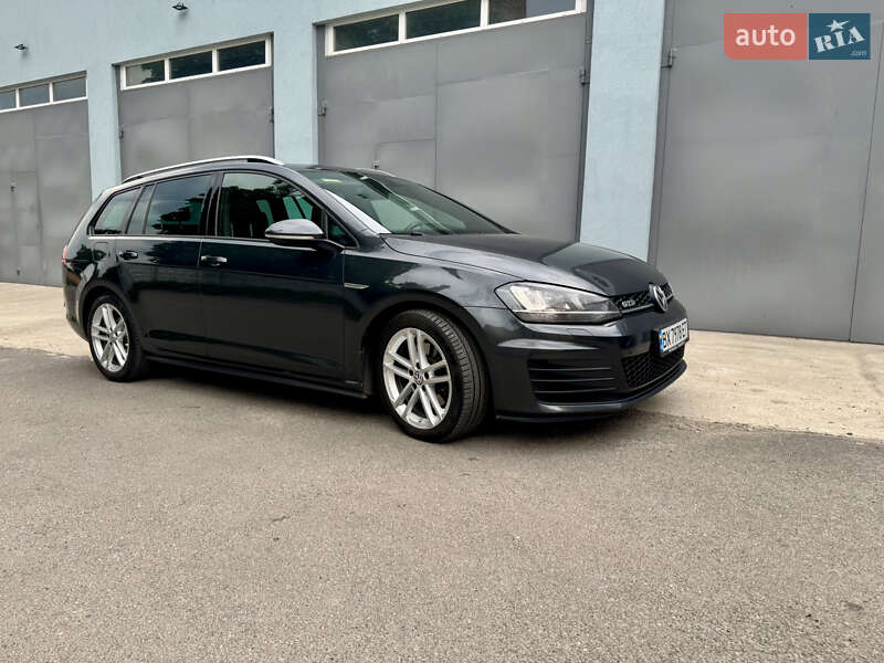 Универсал Volkswagen Golf 2016 в Хмельницком