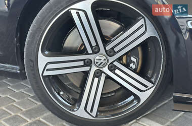 Хэтчбек Volkswagen Golf 2015 в 