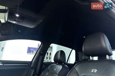 Хэтчбек Volkswagen Golf 2015 в 