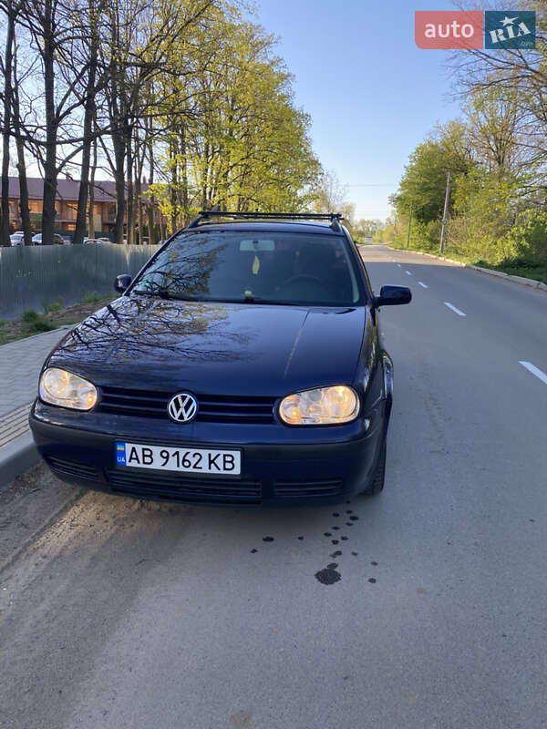 Универсал Volkswagen Golf 2000 в Виннице