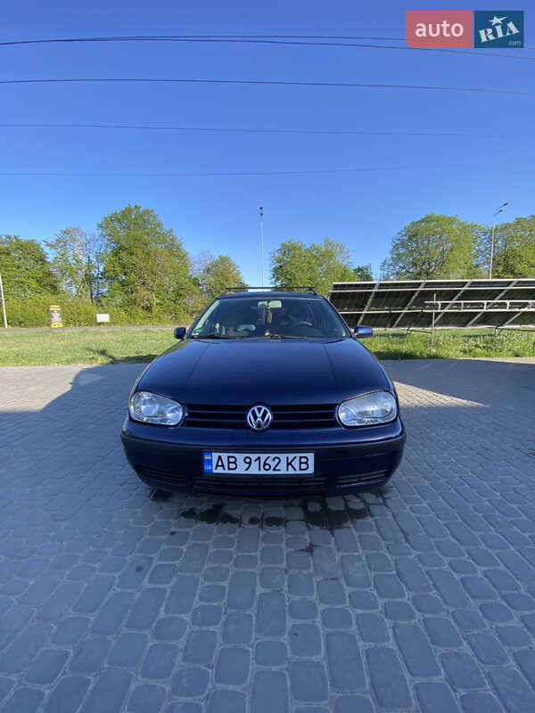Универсал Volkswagen Golf 2000 в Виннице