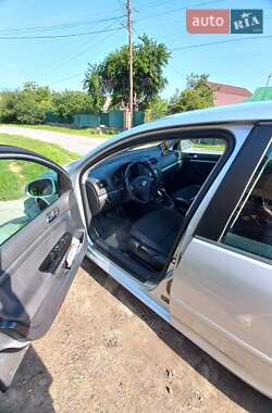 Хэтчбек Volkswagen Golf 2003 в Виннице