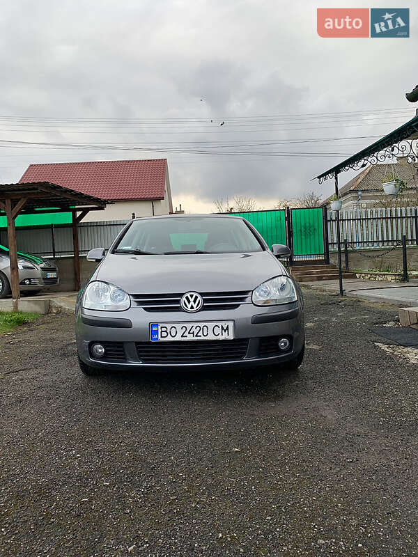 Volkswagen Golf 2005