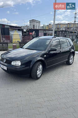 Хэтчбек Volkswagen Golf 2002 в Хмельницком