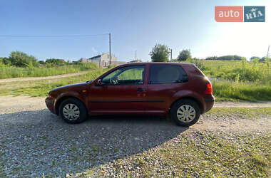 Хэтчбек Volkswagen Golf 1998 в 