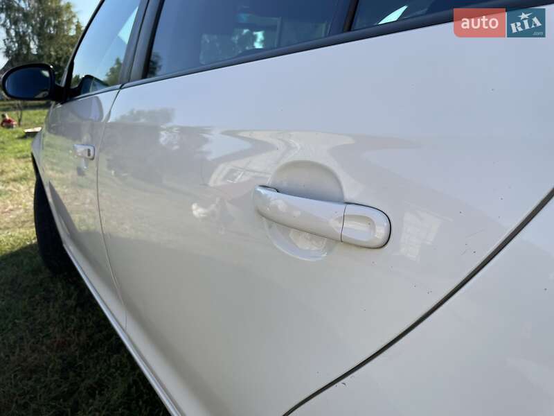 Універсал Volkswagen Golf 2012 в Камені-Каширському
