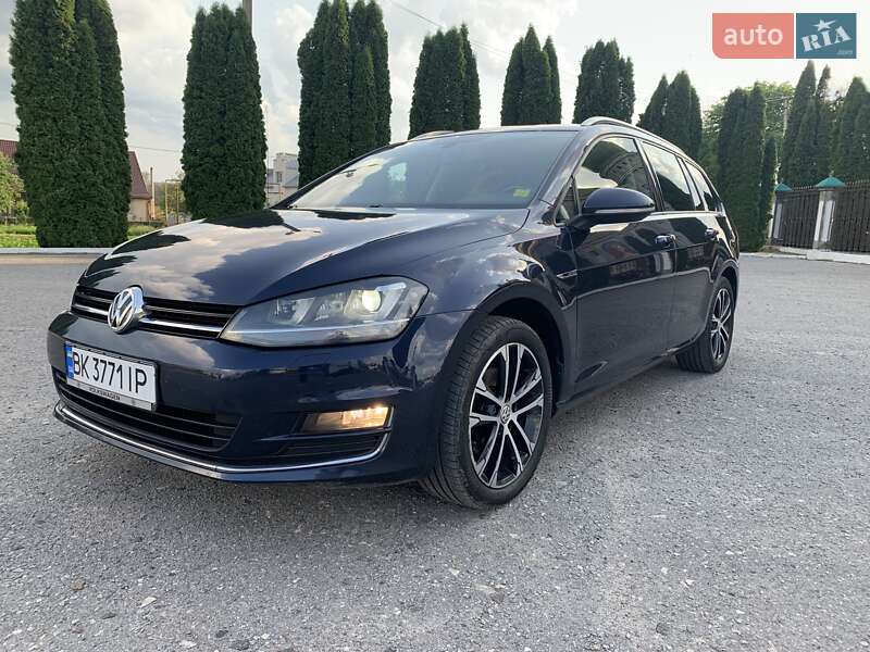 Универсал Volkswagen Golf 2015 в 