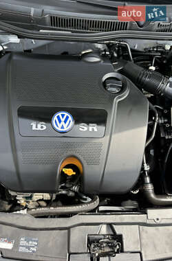 Універсал Volkswagen Golf 2000 в 