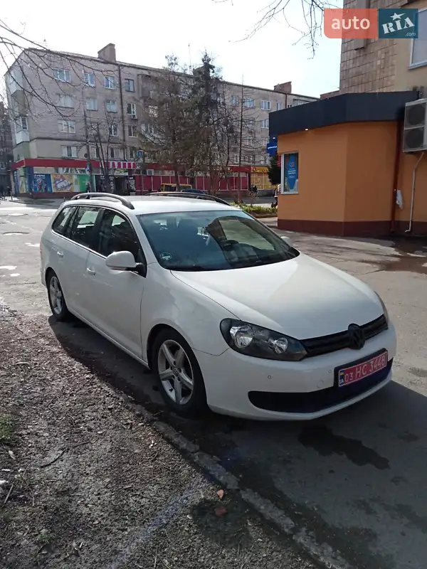 Volkswagen Golf