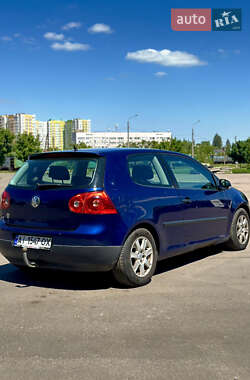 Хэтчбек Volkswagen Golf 2006 в Киеве