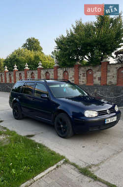 Универсал Volkswagen Golf 2002 в 