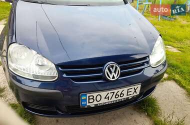 Хэтчбек Volkswagen Golf 2005 в Монастыриске