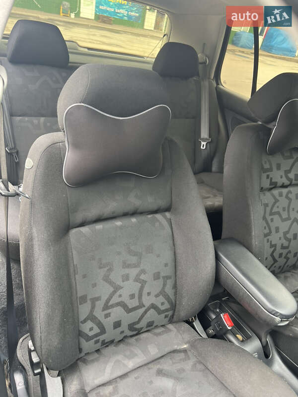 Хэтчбек Volkswagen Golf 1998 в Хмельницком