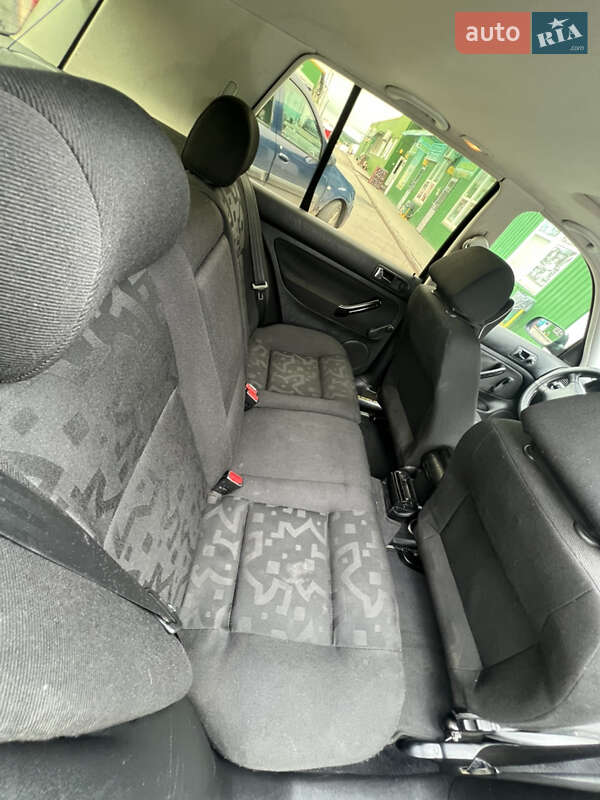 Хэтчбек Volkswagen Golf 1998 в Хмельницком