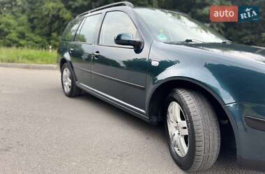 Универсал Volkswagen Golf 2002 в 