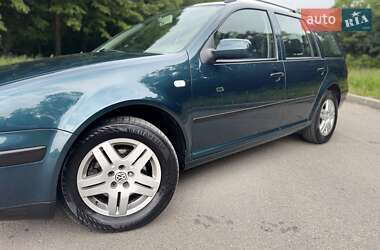 Универсал Volkswagen Golf 2002 в 