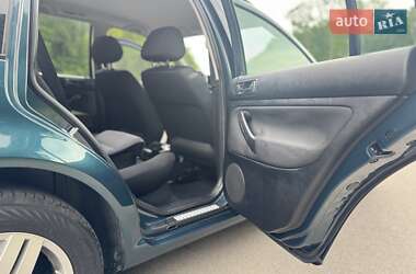 Универсал Volkswagen Golf 2002 в 