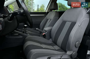 Хэтчбек Volkswagen Golf 2008 в 