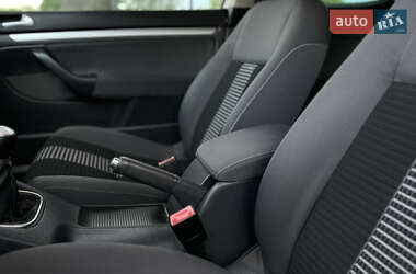 Хэтчбек Volkswagen Golf 2008 в 