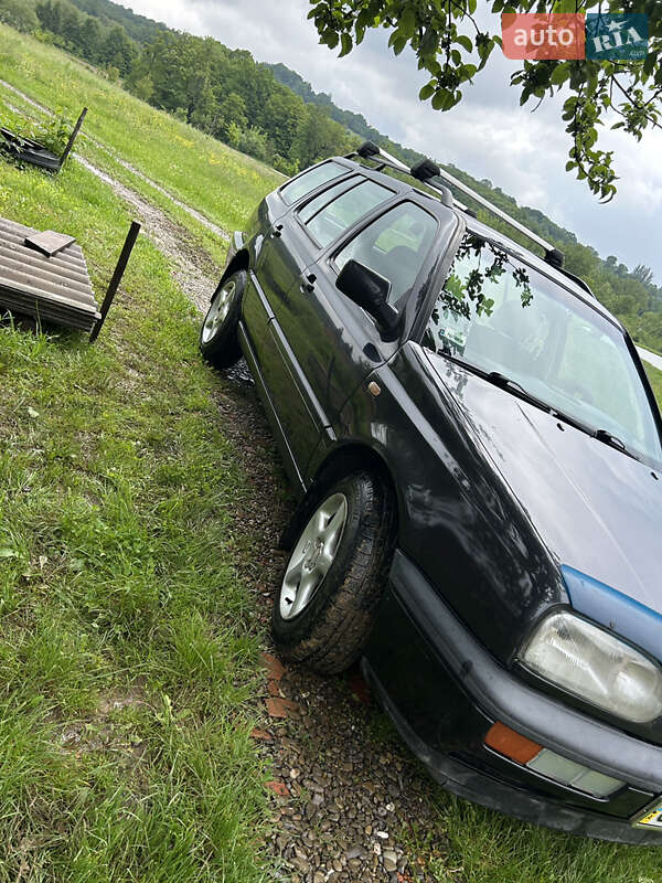 Универсал Volkswagen Golf 1997 в Сторожинце
