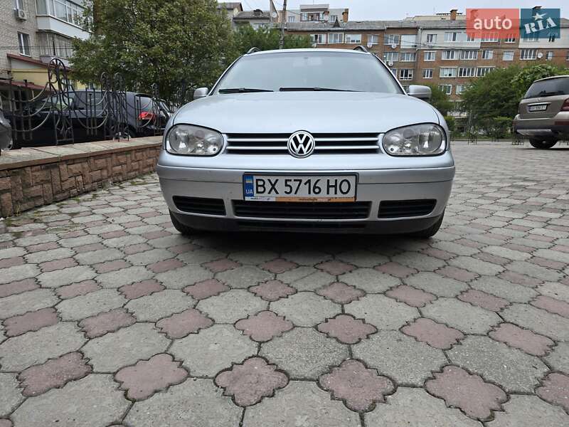 Volkswagen Golf 2004