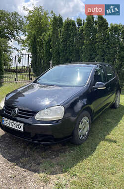 Хэтчбек Volkswagen Golf 2005 в Хотине