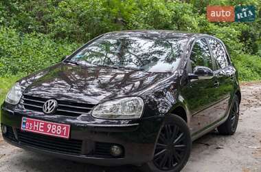 Хетчбек Volkswagen Golf 2006 в Звягелі