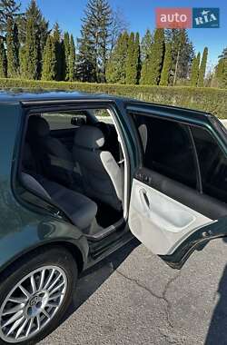 Хетчбек Volkswagen Golf 1999 в 