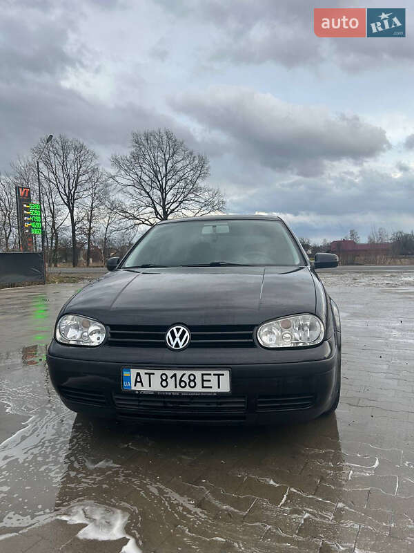 Volkswagen Golf 2000