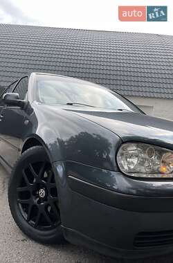 Хэтчбек Volkswagen Golf 2000 в Сквире