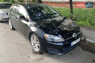Хетчбек Volkswagen Golf 2015 в Києві