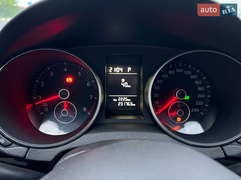 Універсал Volkswagen Golf 2011 в Радивиліві