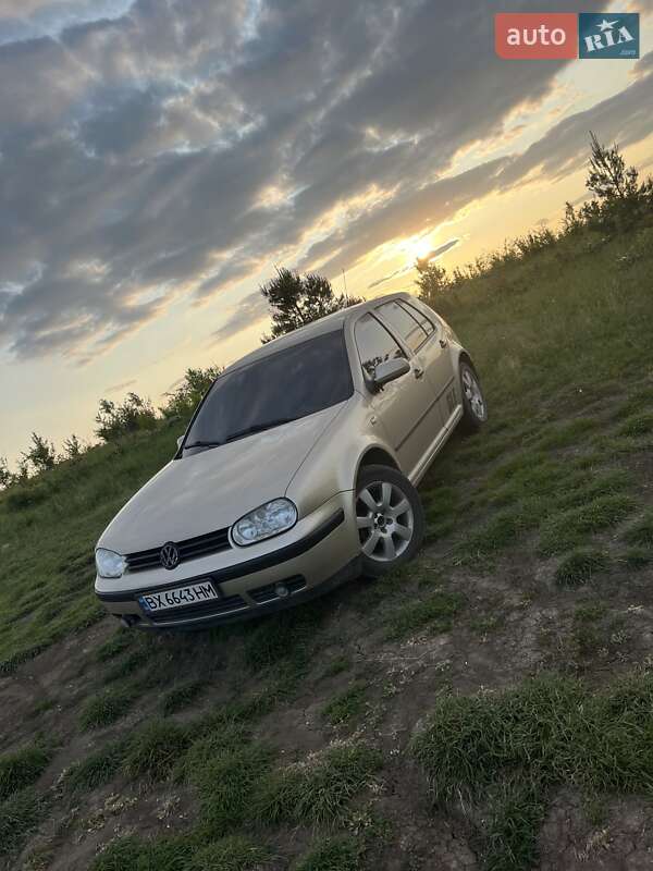 Хетчбек Volkswagen Golf 2000 в Хмельницькому