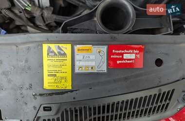 Хэтчбек Volkswagen Golf 2005 в 