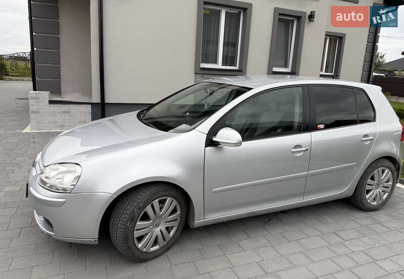 Хэтчбек Volkswagen Golf 2006 в Ивано-Франковске
